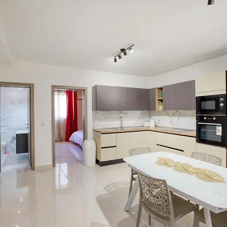 Lägenhet Spacious, Brand New 2br, Just Off The Promenade By 360 Estates *