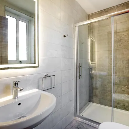 Spacious, Brand New 2br, Just Off The Promenade By 360 Estates