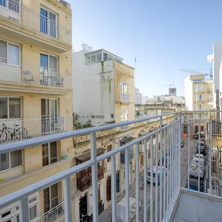 Spacious, Brand New 2br, Just Off The Promenade By 360 Estates